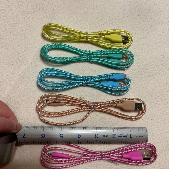 IDiSON 5 Color 5 Pack iPhone iPad Charging Cables. New never used. (1007) - Picture 2 of 3